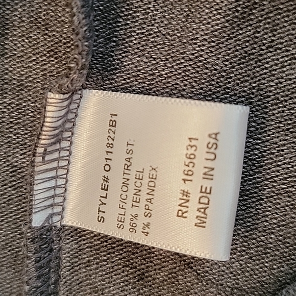 🔖👉🎉NWT🎉👉Johnny Was Calme Hooded Cozy Tee Gray Boxy Cropped T Shirt - Picture 7 of 9